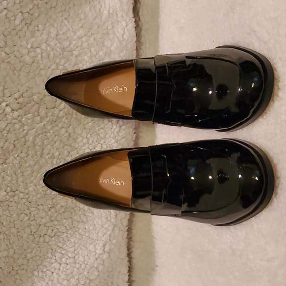 Calvin Klein Glossy Black Heels - Picture 3 of 12